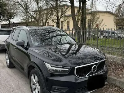 Usata Volvo XC40 Momentum 129 CV (94 kW) 2020 SUV