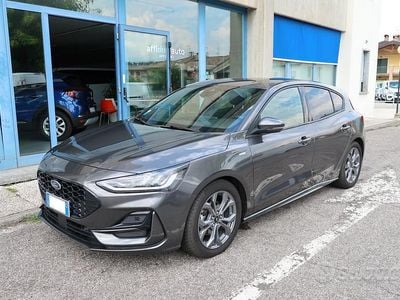 Usata Ford Focus ST-Line 116 CV (85 kW) 2024 Grigio Berlina