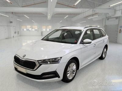 Usata Skoda Octavia Executive 150 CV (110 kW) 2023 Bianco Station wagon