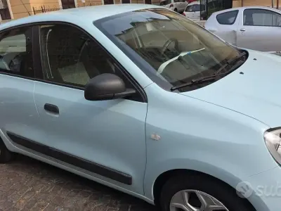 Usata Renault Twingo SE 75 CV (55 kW) 2021 Utilitaria