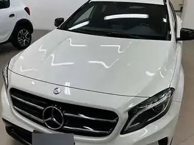 Usata Mercedes GLA200 136 CV (100 kW) 2014 Bianco SUV