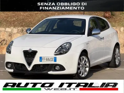 Usata Alfa Romeo Giulietta Super 150 CV (110 kW) 2016 Bianco Utilitaria