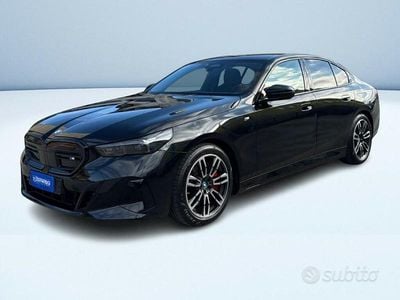 Usata BMW i5 M Sport 442 kW (601 CV) 2023 Nero Berlina