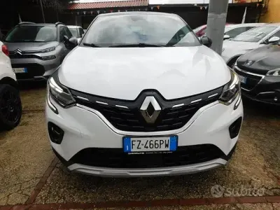 Usata Renault Captur Intens 95 CV (69 kW) 2020 Grigio SUV