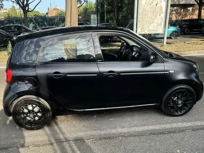 Usata Smart ForFour Passion 71 CV (52 kW) 2017 Nero Utilitaria