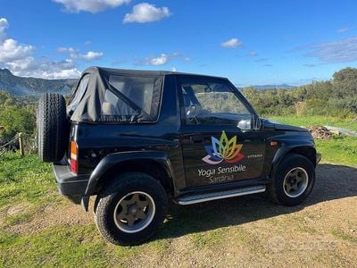 Usata Suzuki Vitara 75 CV (55 kW) 1991 Nero SUV