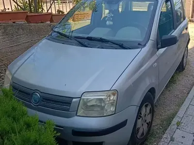 Usata Fiat Panda 54 CV (39 kW) 2006 Grigio Utilitaria