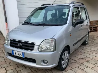 Usata Suzuki Wagon R+ GL 86 CV (63 kW) 2005 Argento Monovolume