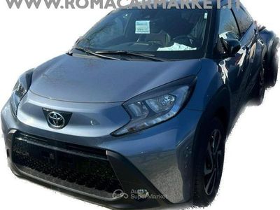 Blu Nuova 2025 Toyota Aygo X Trend SUV | 18.990 €