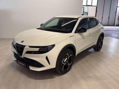 Nuova Alfa Romeo Junior Edizione Speciale 145 CV (106 kW) 2025 Bianco SUV