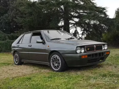 Usata Lancia Delta 196 CV (144 kW) 1990 Grigio Utilitaria