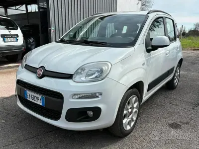 Usata Fiat Panda Lounge 80 CV (58 kW) 2015 Bianco Utilitaria