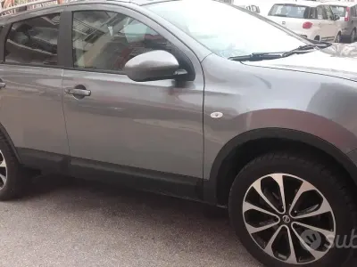Usata Nissan Qashqai 106 CV (77 kW) 2010 Grigio SUV