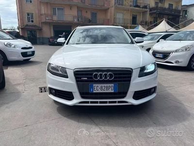 Usado Audi A4 190 CV (139 kW) 2010 Blanco Familiar