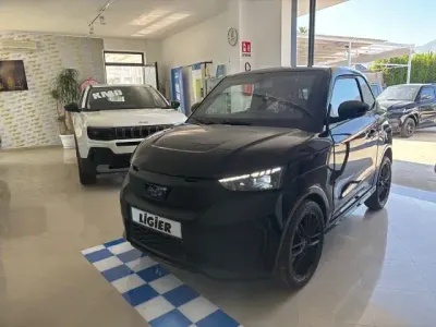 Nuova Ligier JS50 2026 Nero pastello Utilitaria