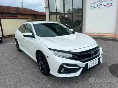 Begagnad Honda Civic Comfort 126 HK (92 kW) 2020 Vit Sedan