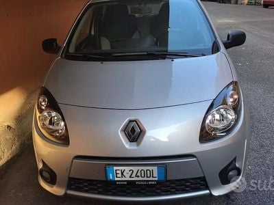 Usata Renault Twingo 75 CV (55 kW) 2011 Grigio Utilitaria
