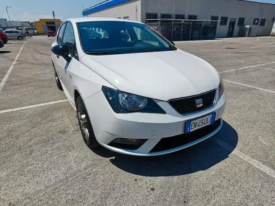 Usata Seat Ibiza Style 75 CV (55 kW) 2012 Bianco Berlina