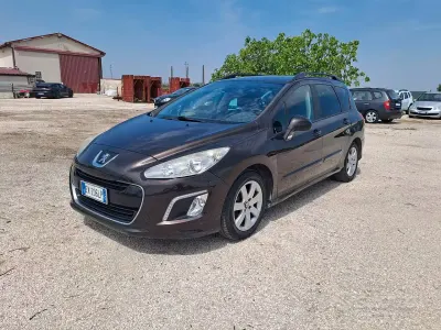 Usata Peugeot 308 Active 112 CV (82 kW) 2013 Marrone Station wagon