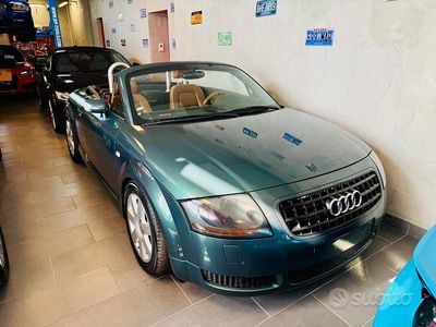 Usata Audi TT Roadster 179 CV (131 kW) 2000 Verde Cabrio