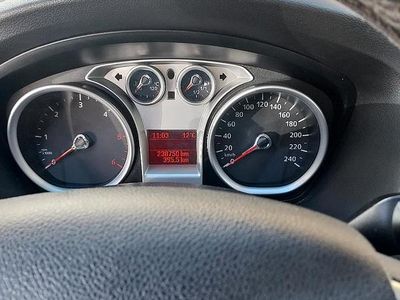Usata Ford Focus 100 CV (73 kW) 2010 Nero Berlina