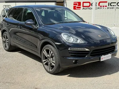 Usata Porsche Cayenne 245 CV (180 kW) 2012 Nero SUV