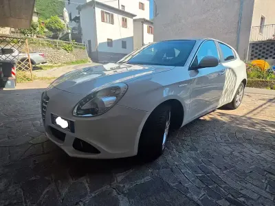 Usata Alfa Romeo Giulietta 170 CV (125 kW) 2013 Utilitaria