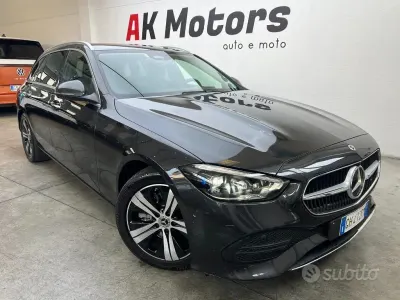 Usata Mercedes C220 200 CV (147 kW) 2021 Nero Station wagon