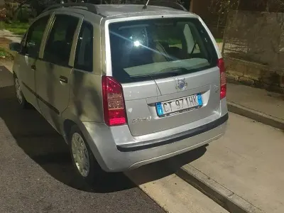 Usata Fiat Idea 2004 Grigio Monovolume