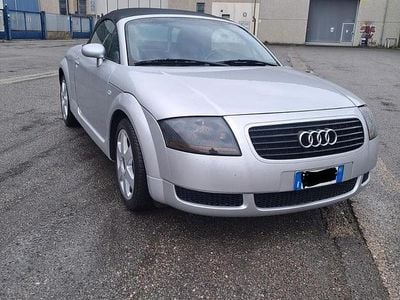 Usata Audi TT 179 CV (131 kW) 2001 Grigio Cabrio
