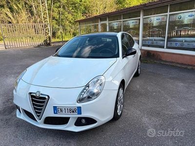 Usata Alfa Romeo Giulietta Exclusive 105 CV (77 kW) 2012 Grigio Utilitaria