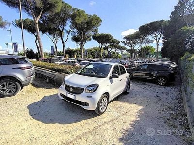 Bianco Usata 2017 Smart ForFour Utilitaria | 12.900 € (Buon prezzo)