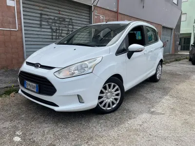 Usata Ford B-MAX 75 CV (55 kW) 2014 Bianco Monovolume