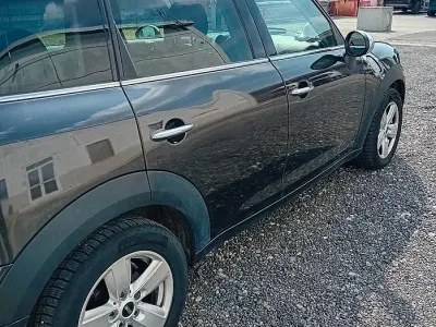 Usata Mini One D Countryman Business 90 CV (66 kW) 2015 Grigio SUV
