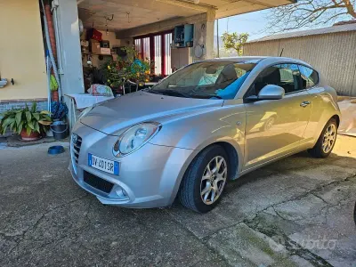 Usata Alfa Romeo MiTo 120 CV (88 kW) 2009 Grigio Utilitaria