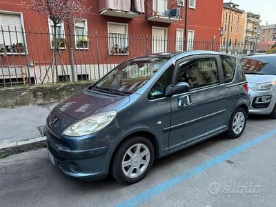 Usata Peugeot 1007 2007 Grigio Monovolume