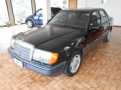Occasion Mercedes E200 118 ch (86 kW) 1992 Noir Berline