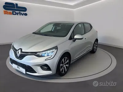 Usata Renault Clio V Intens 140 CV (102 kW) 2021 Grigio Utilitaria