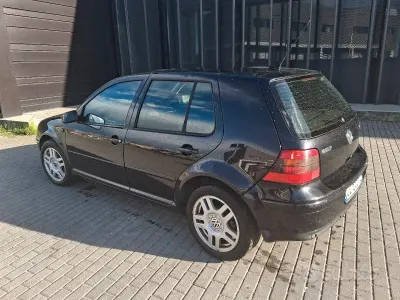 Usata VW Golf IV 75 CV (55 kW) 2002 Nero Berlina