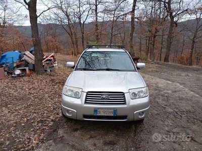 Usata Subaru Forester 159 CV (116 kW) 2007 Grigio SUV