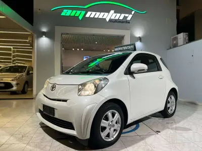 Käytetty Toyota iQ 68 HP (50 kW) 2009 Valkoinen Viistoperä