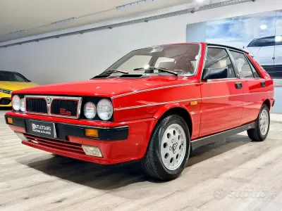 Usata Lancia Delta 166 CV (122 kW) 1987 Rosso Utilitaria