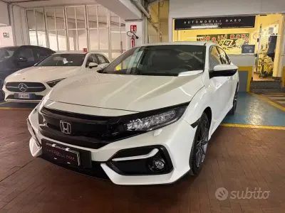 Usata Honda Civic Sport 126 CV (92 kW) 2021 Bianco Berlina