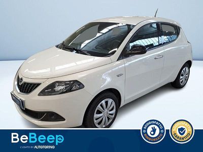 Usata Lancia Ypsilon Silver 70 CV (51 kW) 2022 Argento pastello Utilitaria