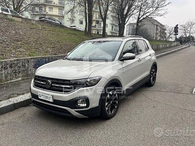 Usata VW T-Cross Style 110 CV (80 kW) 2022 Grigio SUV