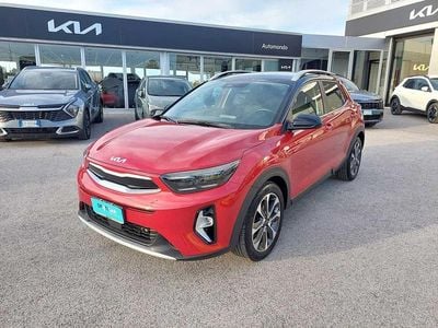 Usata Kia Stonic Style 99 CV (72 kW) 2022 Rosso SUV