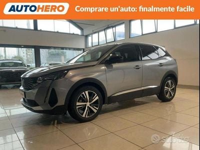 Usata Peugeot 3008 Allure 130 CV (95 kW) 2022 Grigio SUV