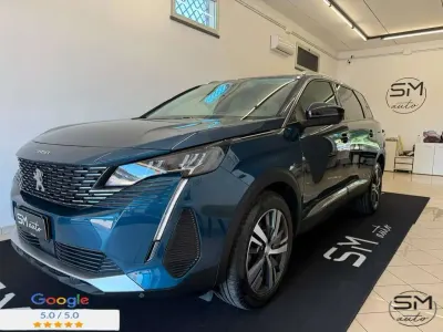 Usata Peugeot 5008 Allure 131 CV (96 kW) 2022 Bluazzurro SUV