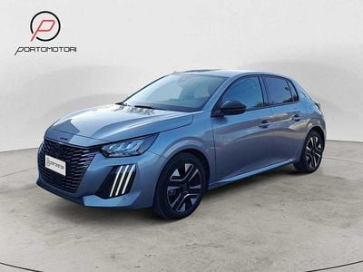 Usata Peugeot 208 Allure 101 CV (74 kW) 2025 Grigio Utilitaria