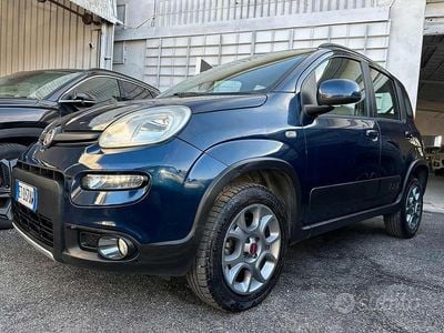 Usata Fiat Panda 4x4 S 86 CV (63 kW) 2013 Blu Utilitaria